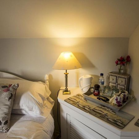 Fern Lodge Guesthouse Hythe  Extérieur photo