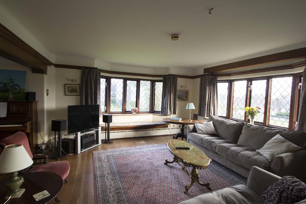 Fern Lodge Guesthouse Hythe  Extérieur photo