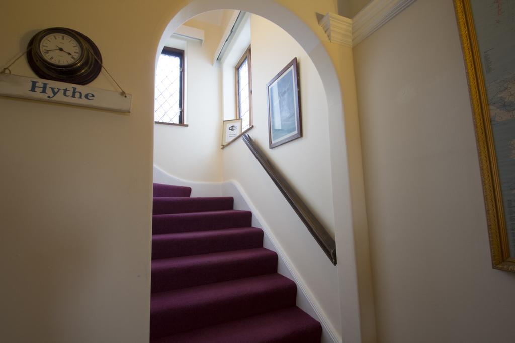 Fern Lodge Guesthouse Hythe  Extérieur photo