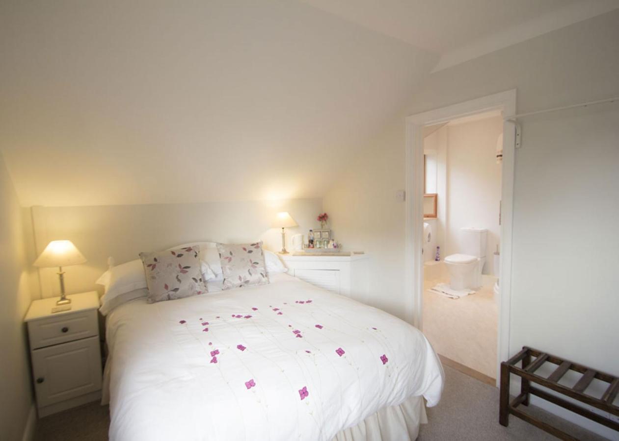 Fern Lodge Guesthouse Hythe  Extérieur photo
