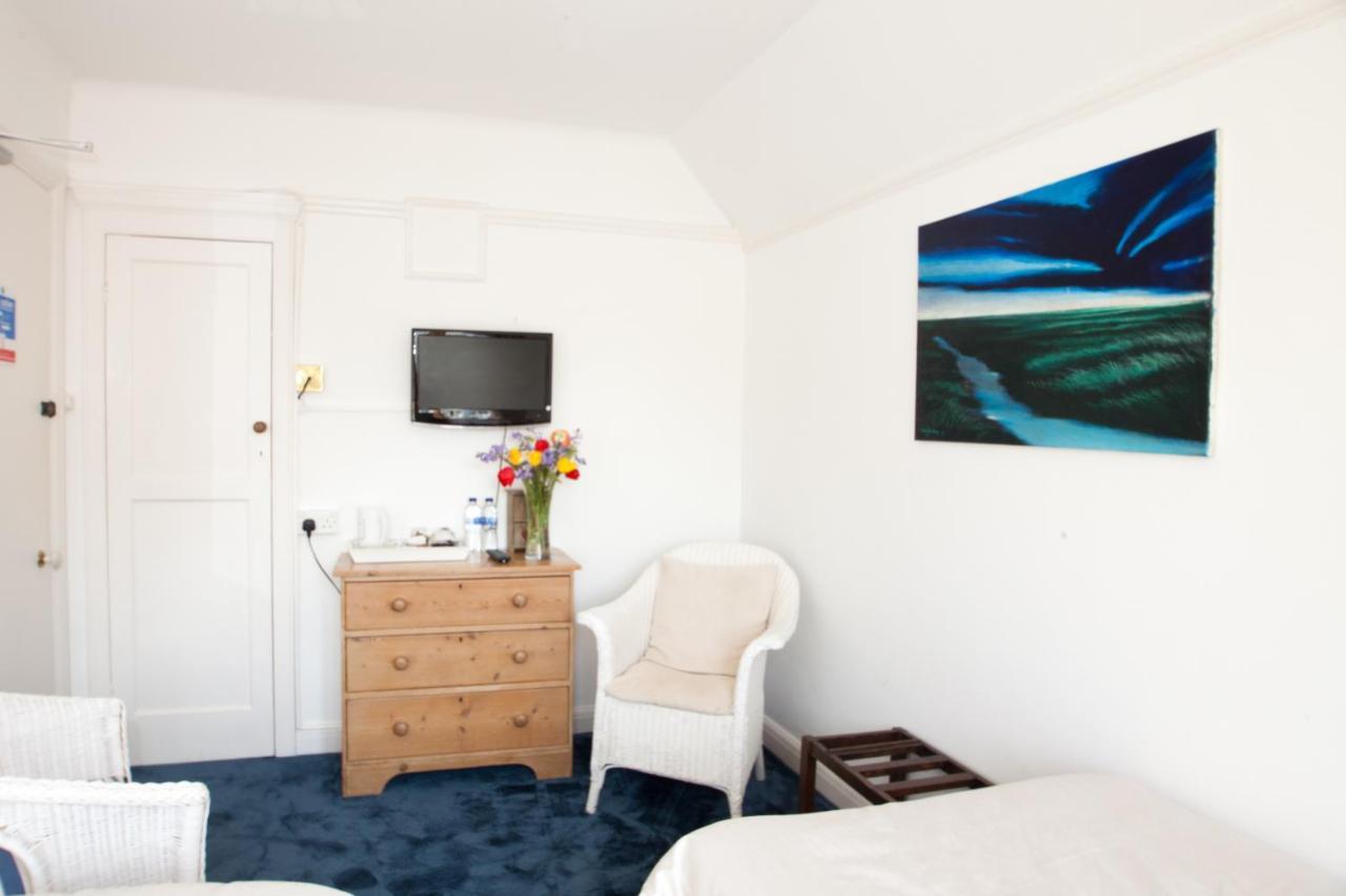 Fern Lodge Guesthouse Hythe  Extérieur photo
