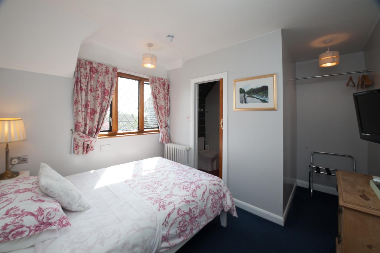 Fern Lodge Guesthouse Hythe  Extérieur photo