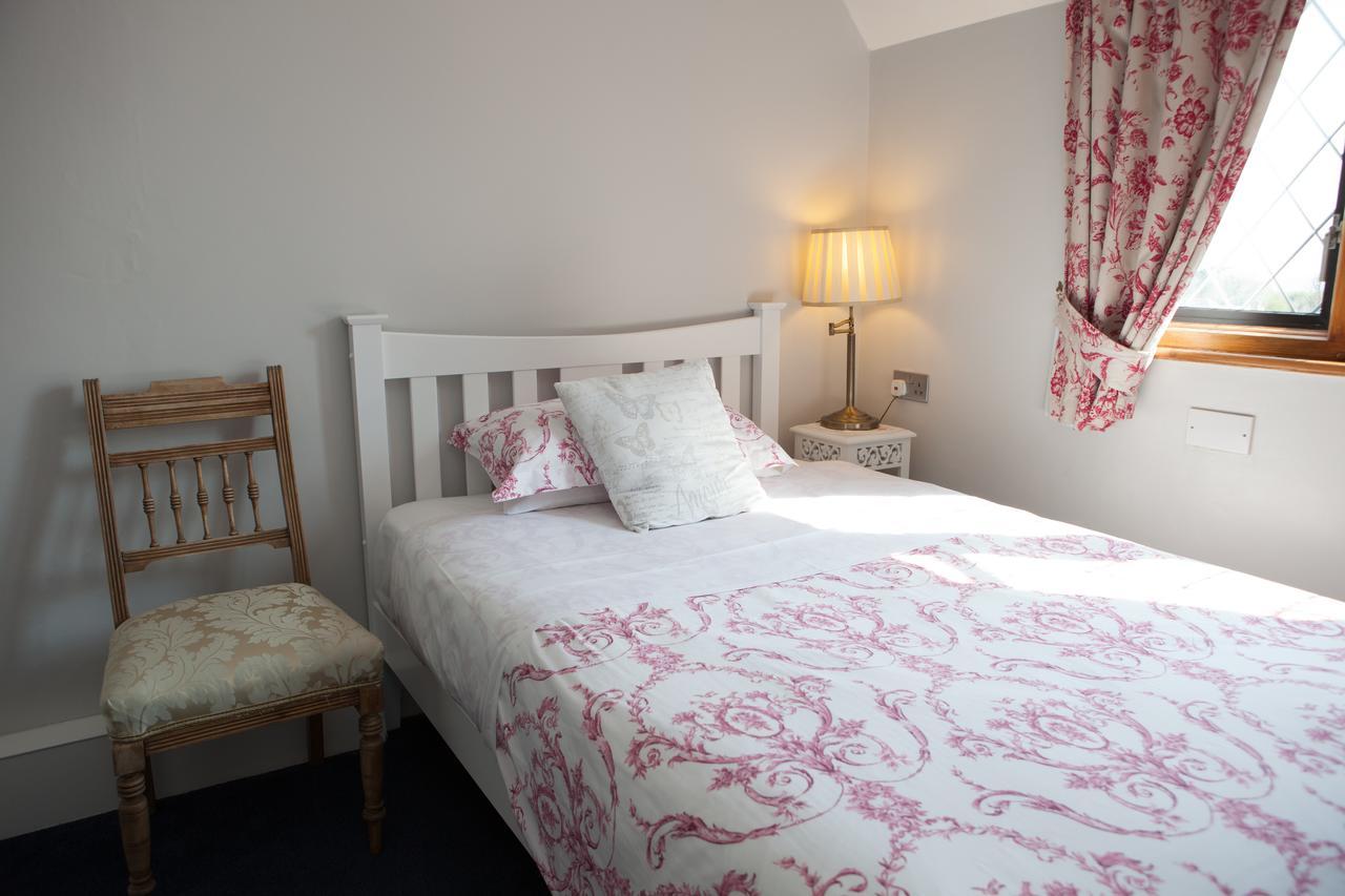 Fern Lodge Guesthouse Hythe  Extérieur photo