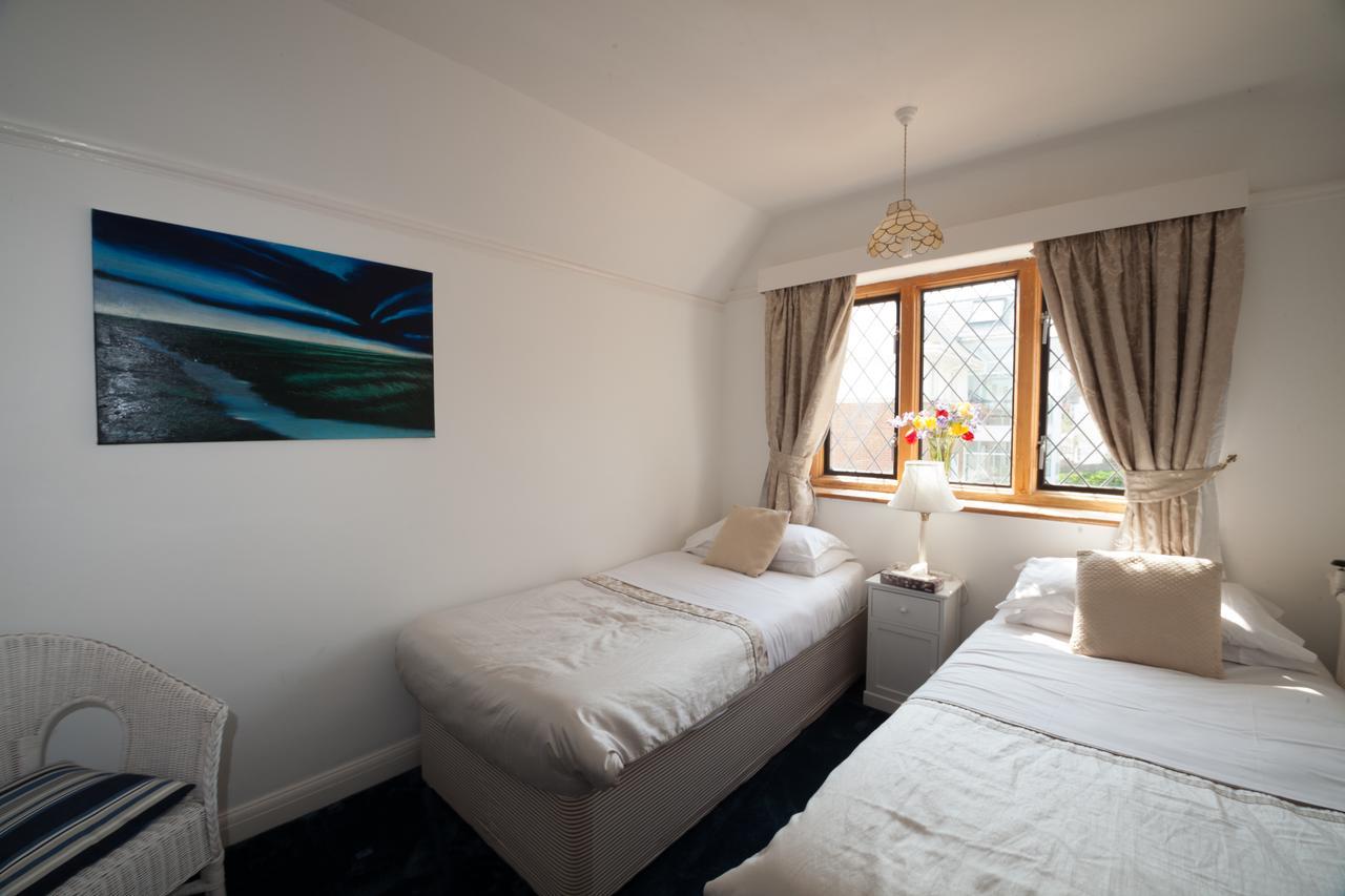 Fern Lodge Guesthouse Hythe  Extérieur photo