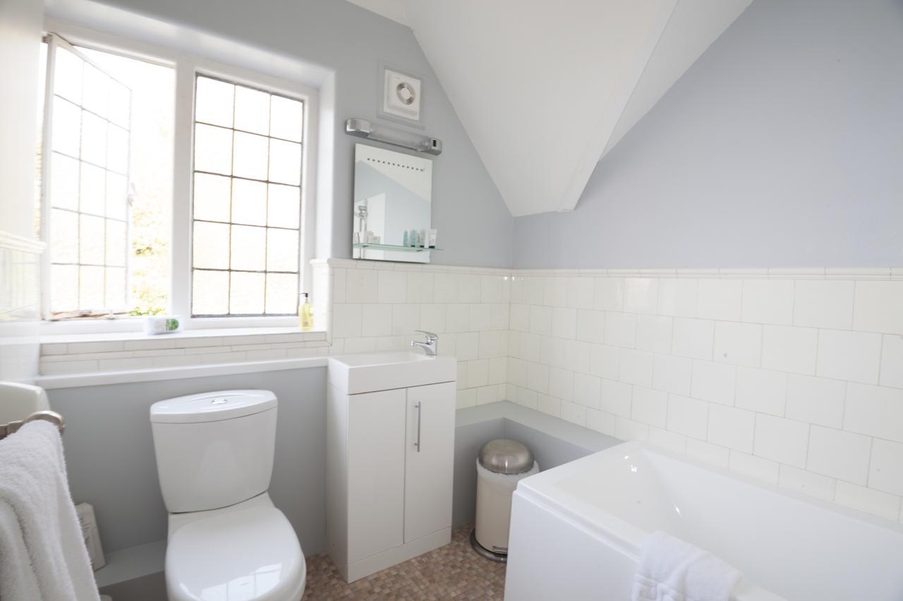 Fern Lodge Guesthouse Hythe  Extérieur photo