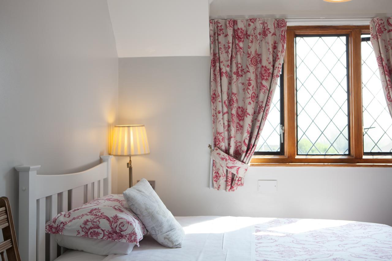 Fern Lodge Guesthouse Hythe  Extérieur photo