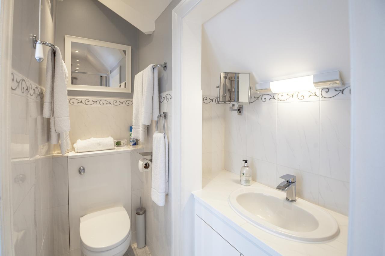 Fern Lodge Guesthouse Hythe  Extérieur photo
