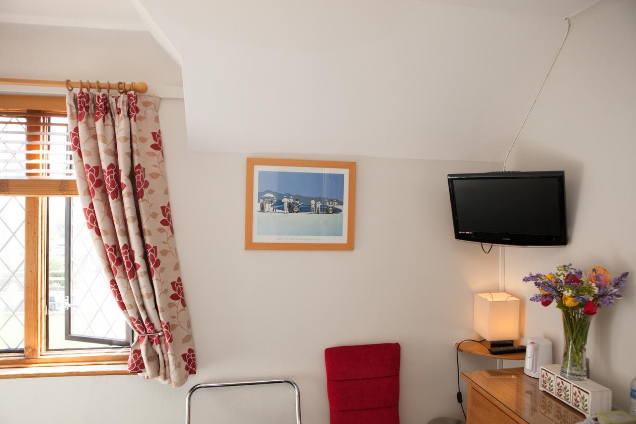 Fern Lodge Guesthouse Hythe  Extérieur photo