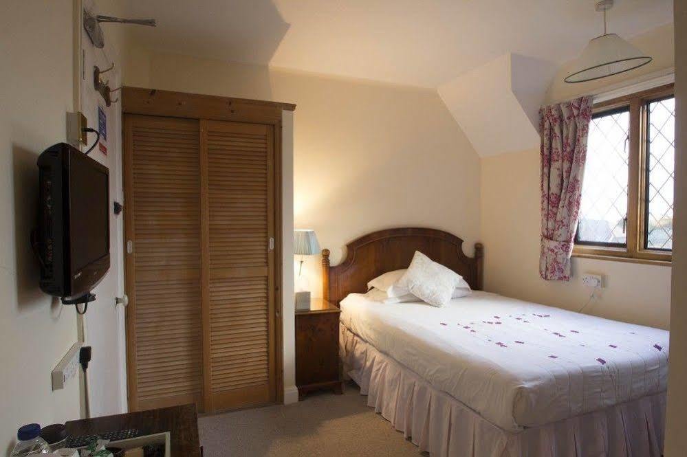 Fern Lodge Guesthouse Hythe  Extérieur photo