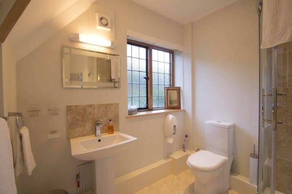 Fern Lodge Guesthouse Hythe  Extérieur photo