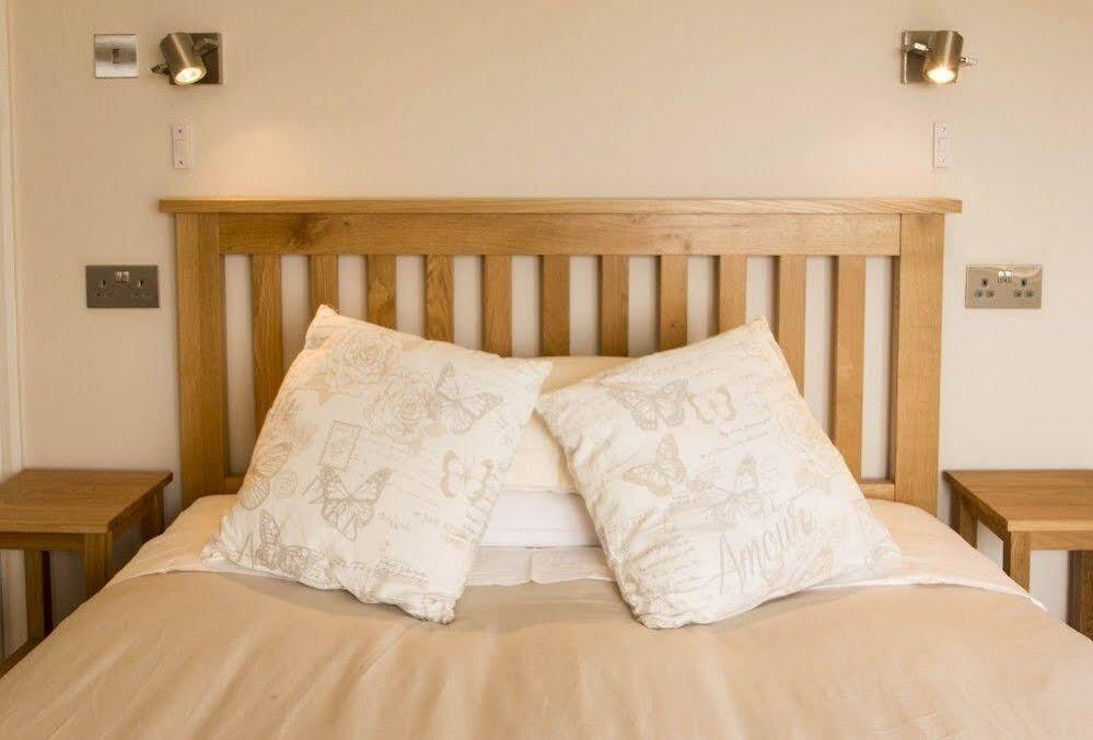 Fern Lodge Guesthouse Hythe  Extérieur photo